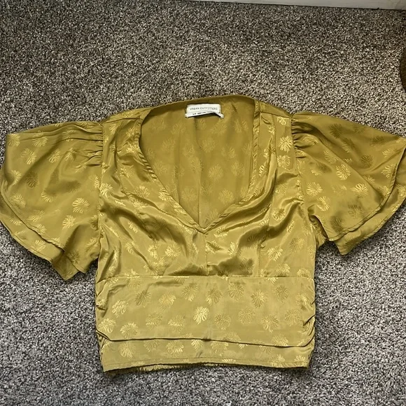 Urban outfitters green short sleeve silk crop top - Picture 1 of 3